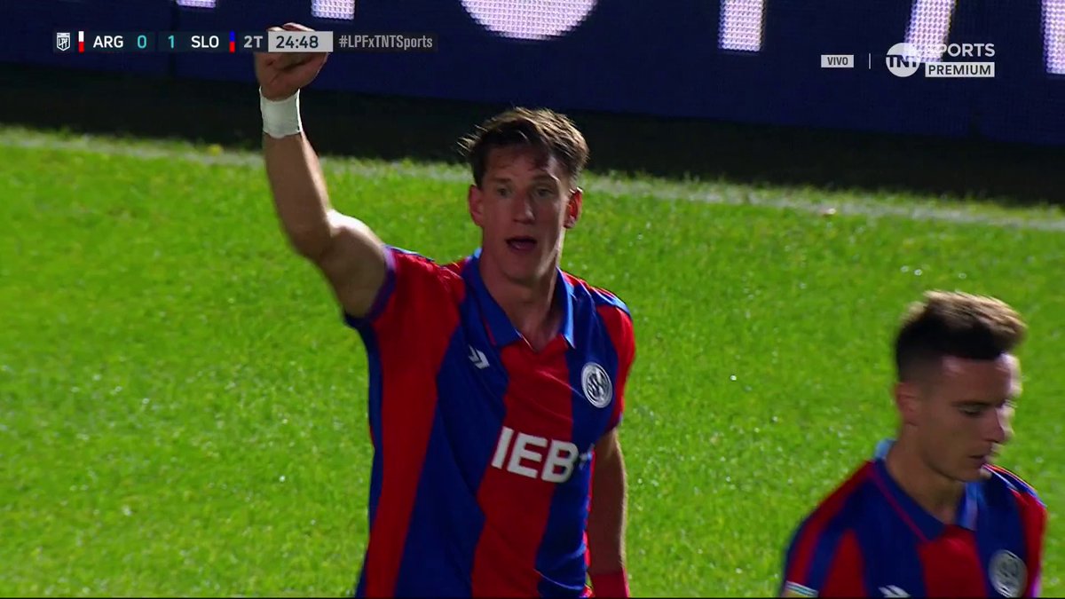 🔥🇦🇷 ANDRÉS VOMBERGAR PARA EL 1-0 DE SAN LORENZO ANTE ARGENTINOS JUNIORS. Buenísimo todo lo de Iker Muniain. 🎩