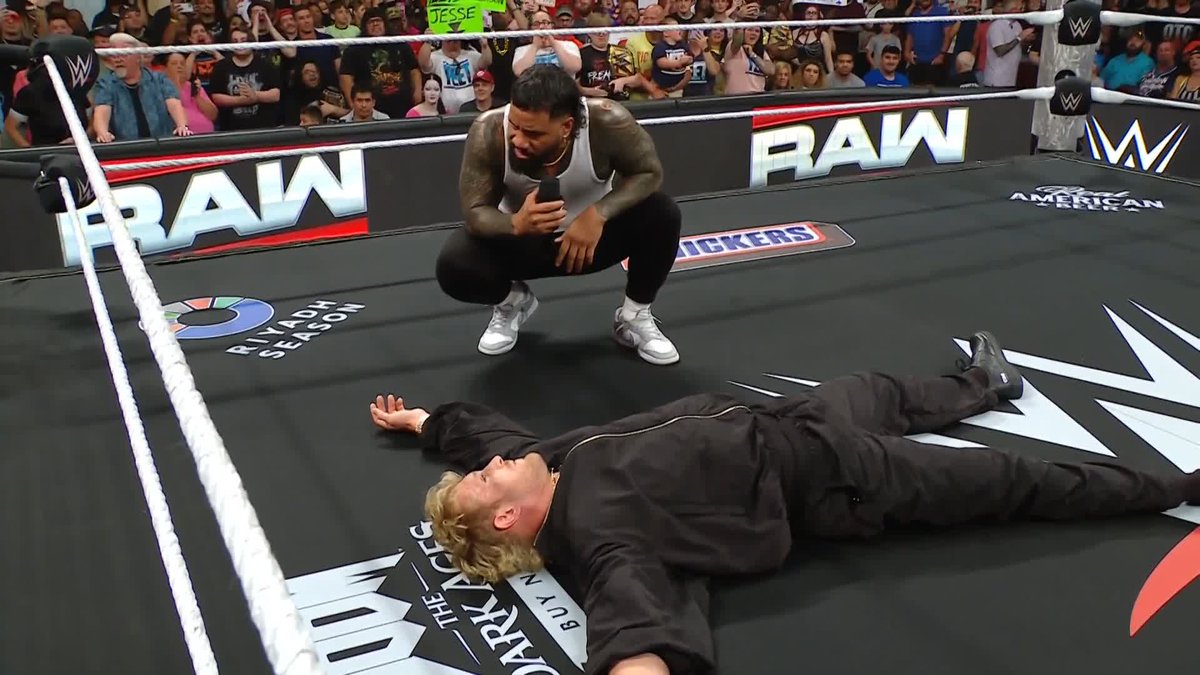Did somebody say... YEET? 💥💥💥 Jey Uso just delivered a HUGE SUPERKICK to Logan Paul! WHO WILL LEAVE #SNME THIS SATURDAY WITH THE WORLD HEAVYWEIGHT TITLE? #WWERaw