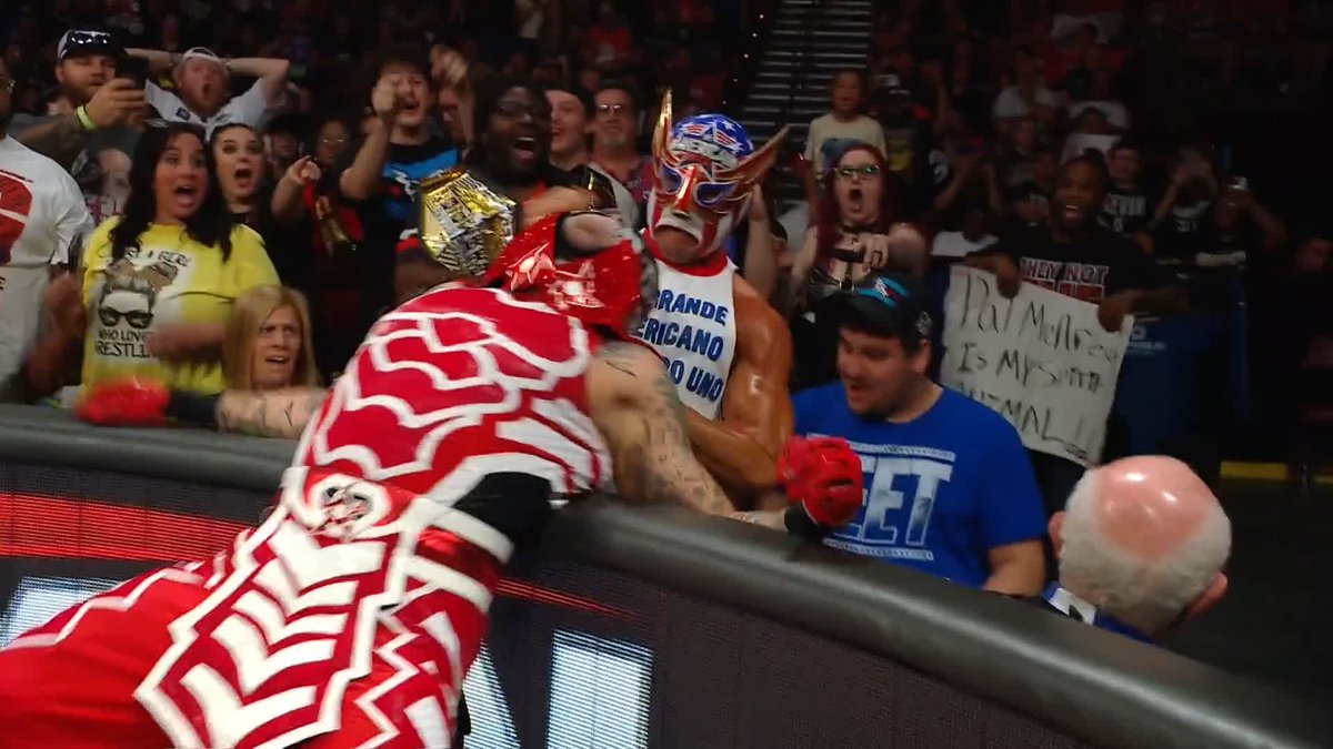 El Grande Americano once again ruining EVERYTHING. 😭😭😭 #WWERaw