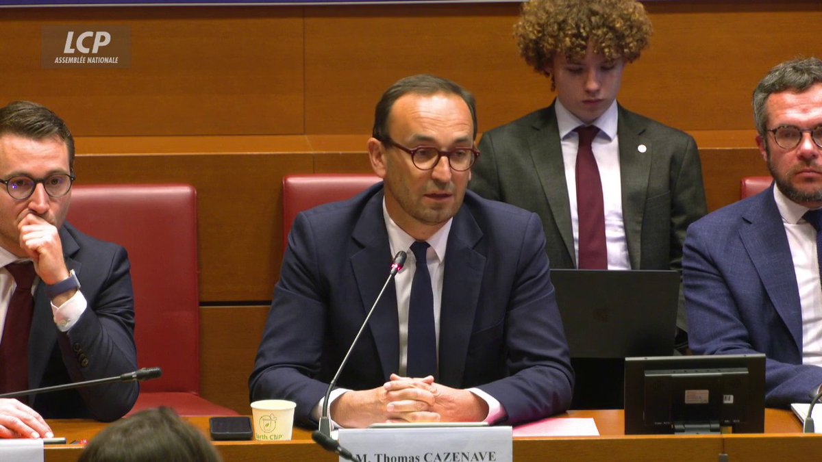 Nouvelle absence de Pierre-Edouard Stérin devant la commission d'enquête sur l'organisation des élections en France : Thomas Cazenave propose de suspendre la séance et de réunir le bureau de la commission d'enquête, pour définir les "suites" à donner à cette absence. #DirectAN