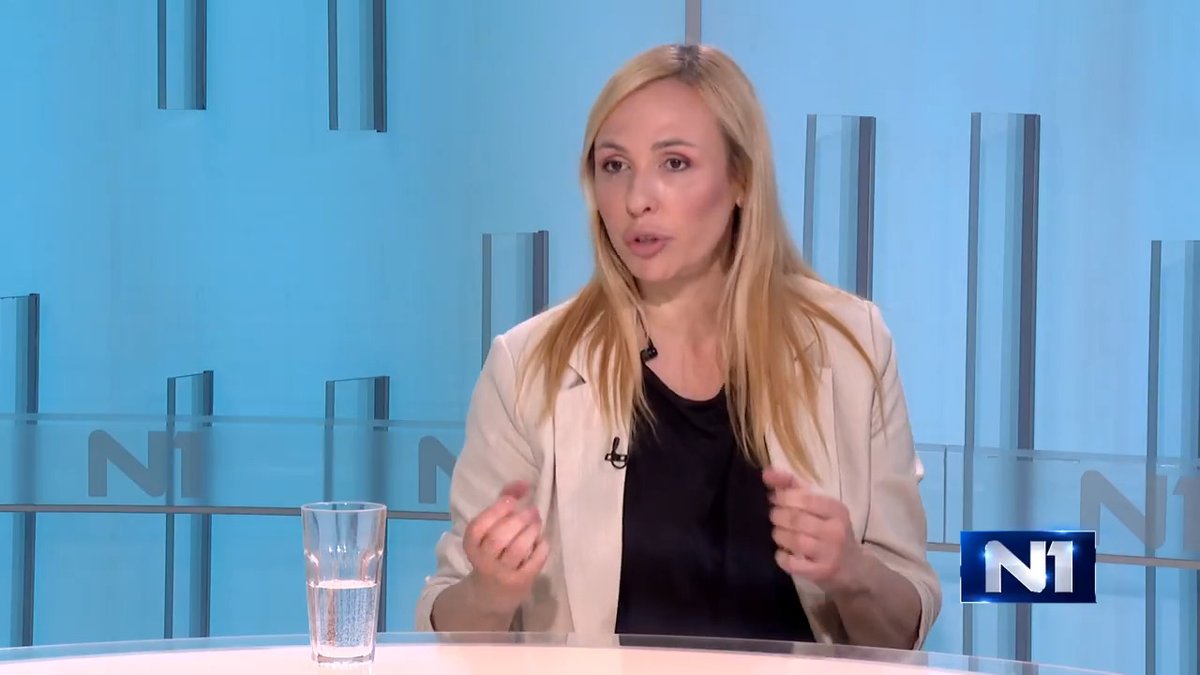Vanja Bajović, profesorka Pravnog fakulteta u Beogradu, za N1 je navela da "su u jednom momentu blokade postale kontraproduktivne, jer ne vrše nikakav pritisak na Vučića".