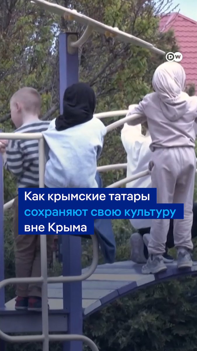 За время аннексии Крыма до 50 тысяч крымских татар покинули полуостров. Для небольшого народа это колоссальная цифра. Они надеются вернуться домой после возвращения Крыма Украине. Вот что говорят крымские татары