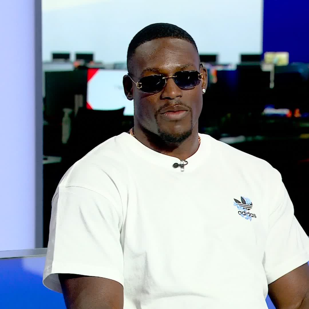 "I should've done this a while ago" 🙌 Richard Riakporhe believes that switching to heavyweight was a good move for his career 🥊