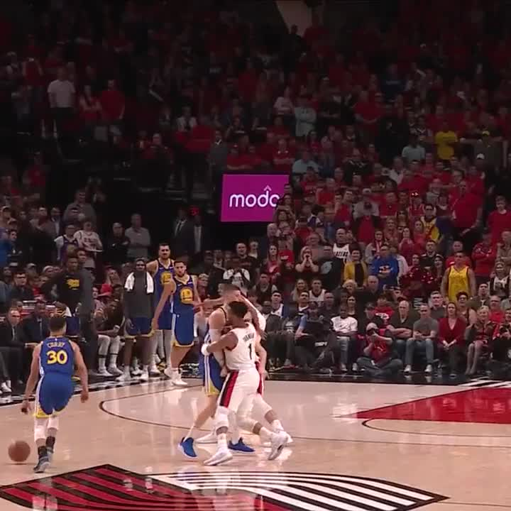 6 years ago today, Steph led the Dubs to advance to 5th straight NBA Finals, as they completed their sweep of the Blazers in the WCF. 37 POINTS. 13 REBOUNDS. 11 ASSISTS
