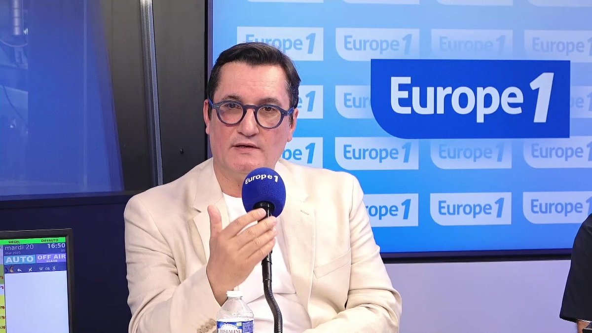 Vers une censure du gouvernement Bayrou ? « François Bayrou dit que c’est fini à l’automne », explique Olivier Dartigolles, dans #OMSLT avec Cyril Hanouna sur #Europe1.