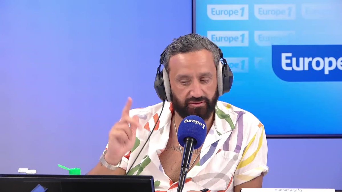 « Il y a une ambiance boite de nuit dans le studio, c’est magnifique », dans #OMSLT avec Cyril Hanouna sur #Europe1.