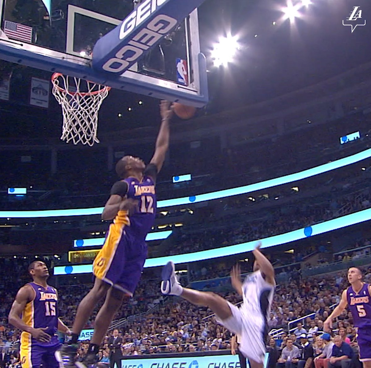 When Dwight Howard dropped 39/16 in his return to Orlando 💪
