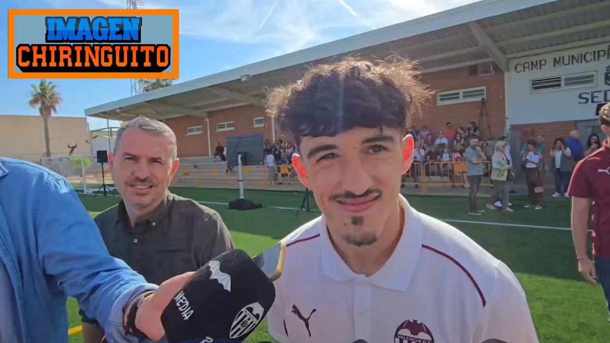 😉 “¿Lamine Balón de Oro? 17 años y lo que hace… ojalá lo sea”. 🫵🏼 Diego López, jugador del Valencia, alucinado con la temporada del extremo del Barça. 📹 Germán Muñoz