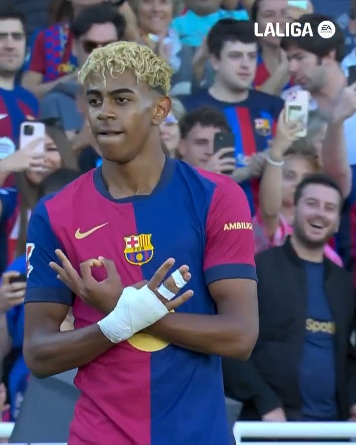🤯 Lo hizo, OTRA VEZ. 🤯 🪄 Lamine Yamal está tocado por una varita. #LALIGAHighlights | #DesenlaceLALIGA | #LALIGAEASPORTS | FC Barcelona