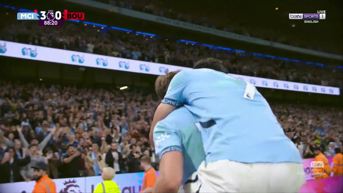 GOAL! Nico González nets his first Premier League goal to wrap up the three points 🎁 #beINPL #MCIBOU #MCFC