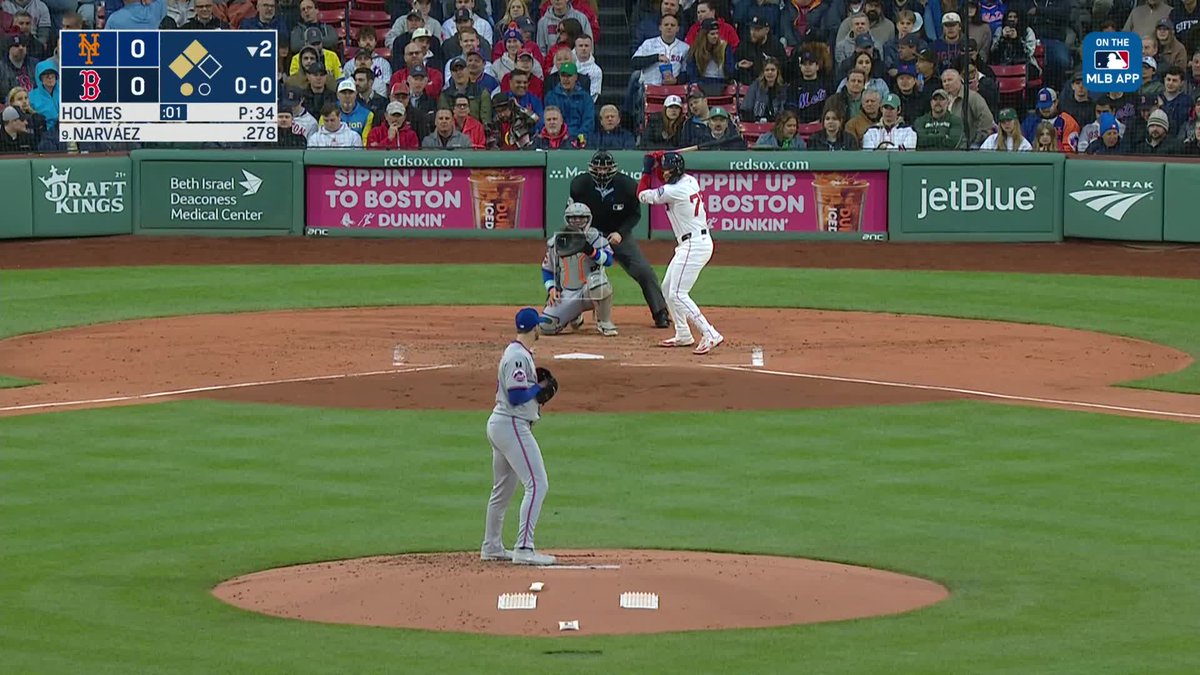 BRANDON NIMMO WITH THE PERFECT THROW TO GET THE RUNNER AT HOME!