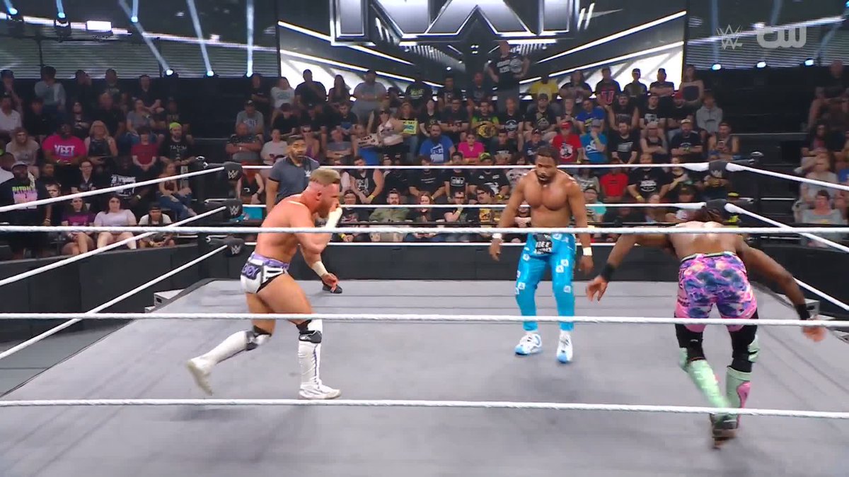 ๐ ๐ ๐ This match is going off the rails! #WWENXT