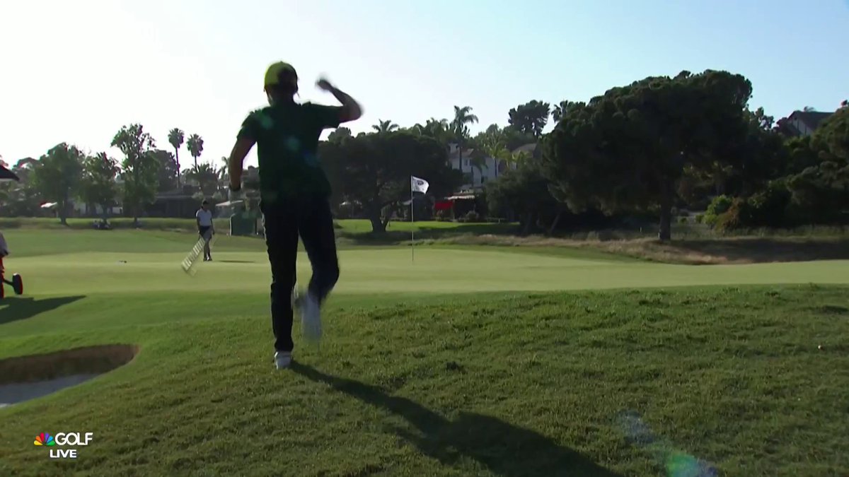 WHAT A SHOT TO WIN IT! Oregon's Tong An had every reason to celebrate.