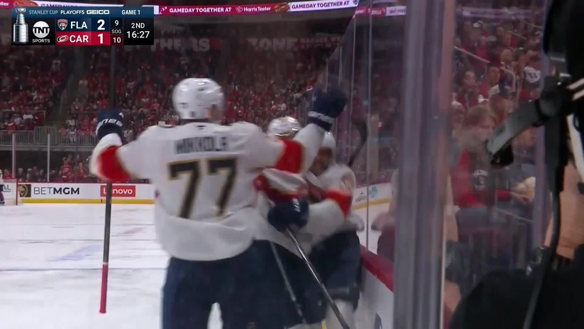 The Panthers 4th line gets them back up by two!