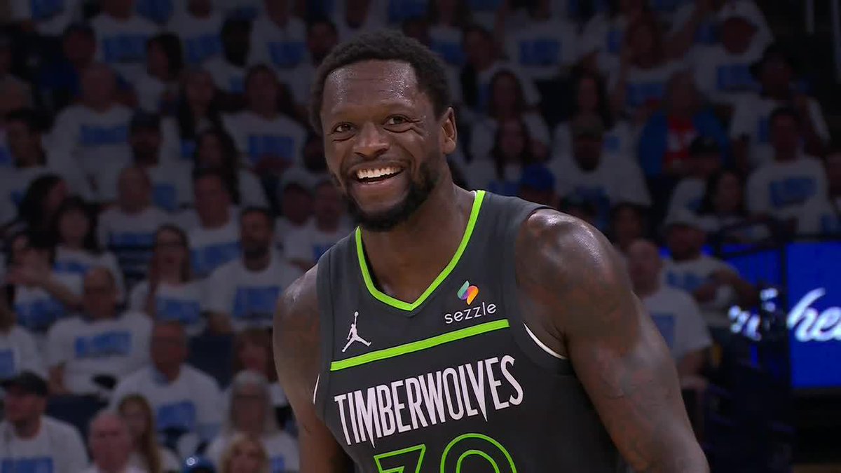 Julius Randle cookin' in the first half of Game 1 🫡