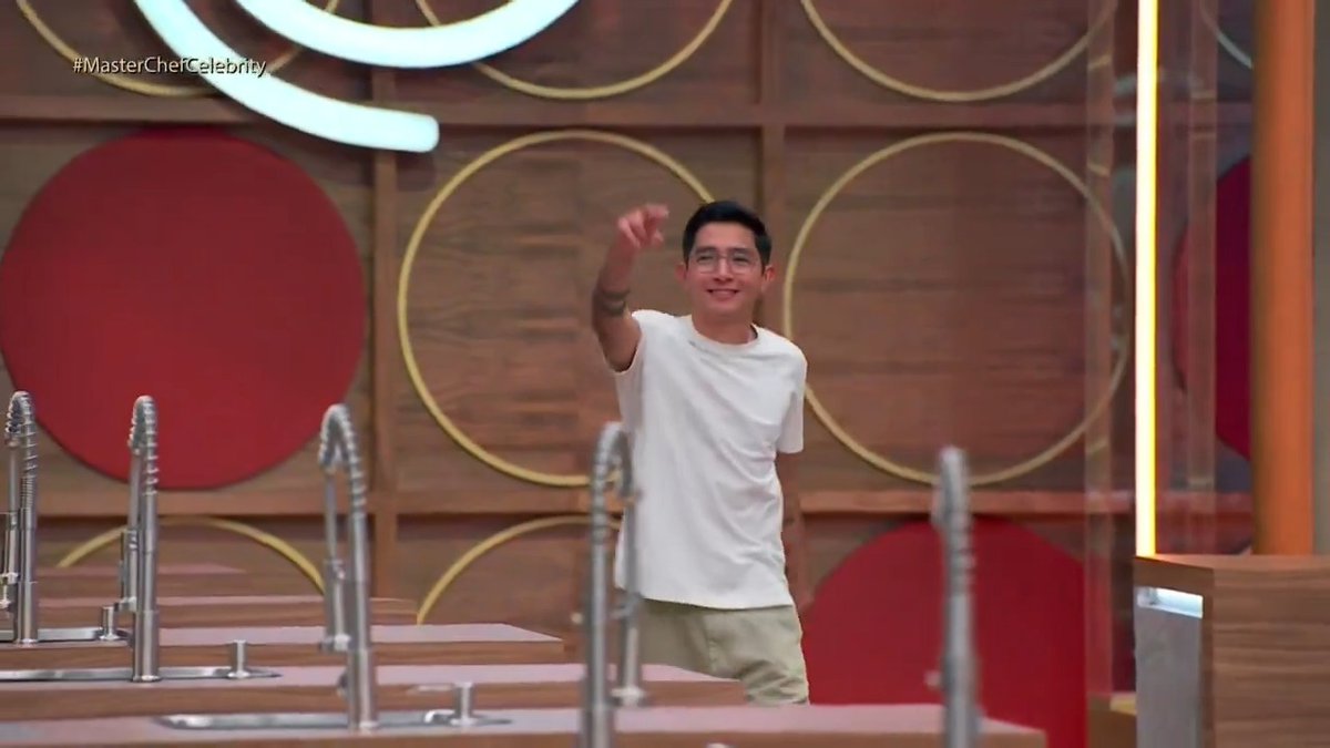 Nos tocó despedir a Isaías, gracias por tu entrega, tu sazón y tu gran corazón en la cocina. 🥺 ¡Siempre serás parte de la familia! 🙏 #MasterChefCelebrity 🔥