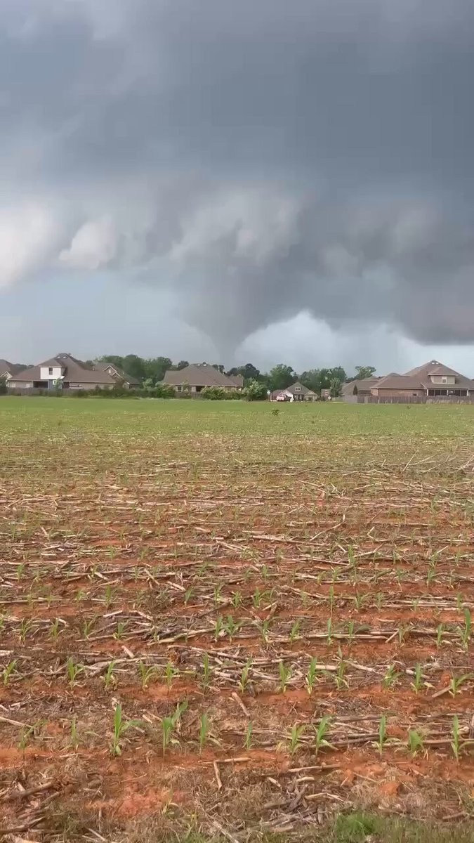 Tornado, Athens/ Madison earlier this evening… video from Tanner Giles