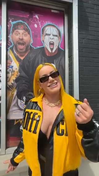 On today's episode of "Making Towns with Taya", @TheTayaValkyrie explores Pro Wrestling Tees in the heart of Chicago, IL! Thanks so much to the crew at Pro Wrestling Tees for all that you do for wrestling fans around the world!