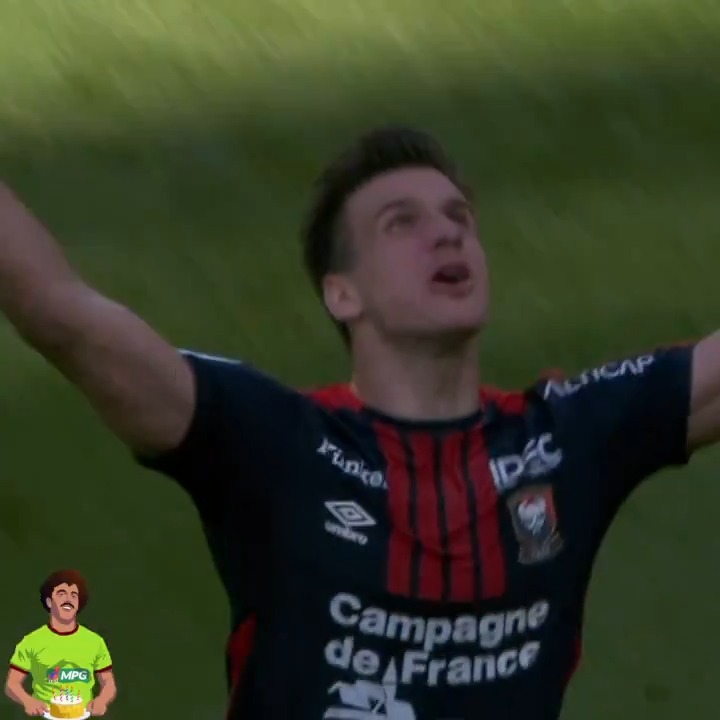 🎂 Le grand Ivan Santini fête ses 36 ans aujourd'hui Mais si, tu sais, le crack du Stade Malherbe Caen qui t'a régalé dans tes ligues MPG entre 2016 et 2018 ⚽️
