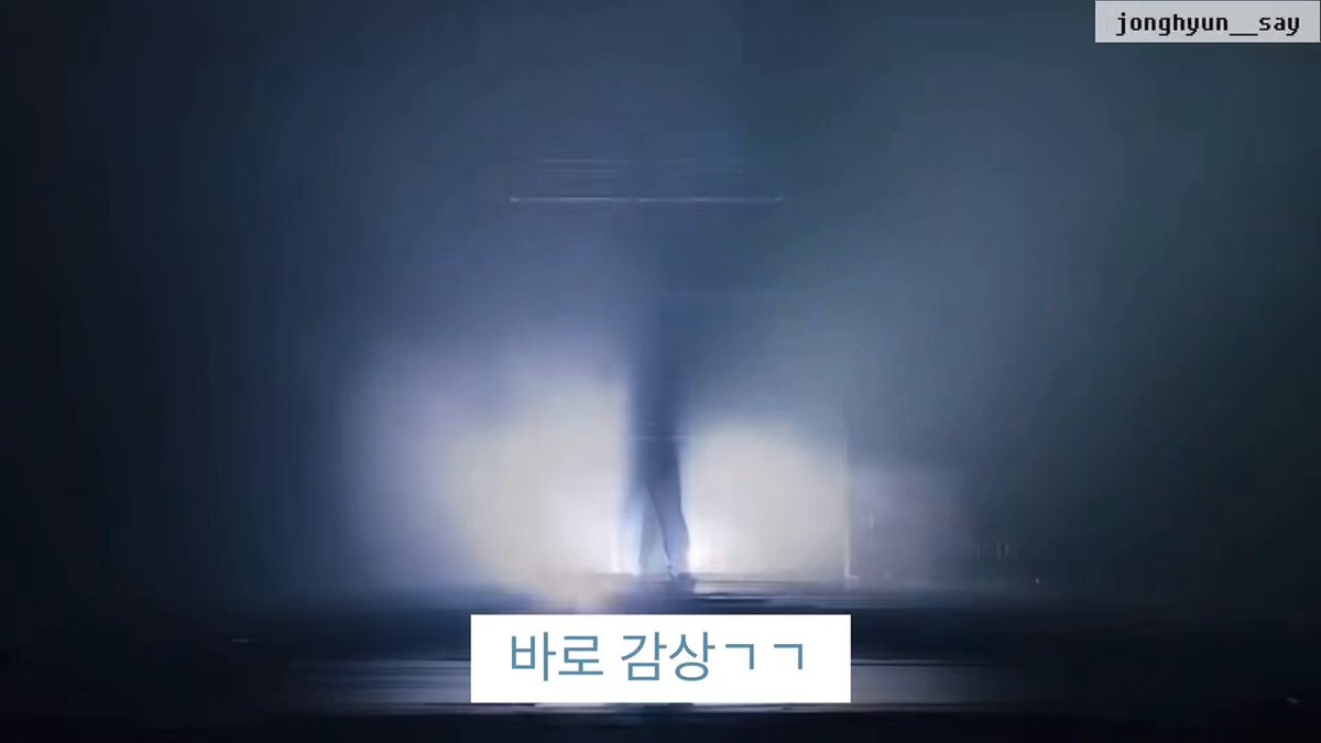 3집 챕터1,2 모든곡 제목을 가사에 녹인 것도 걍 미쳤고 스포일러의 정점은 맨마지막 가사라고 생각함.. "첫 장을 장식할 모든 제목 네 귓가에 속삭였어" 도입부에 셜록 인트로가 깔림 < 1차 소름 3집 전곡을 가사에 녹임 < 2차 소름 “첫장을 장식할 모든 제목“ ”네 귓가에 속삭였어“ < ㄹㅇ 비명 지름