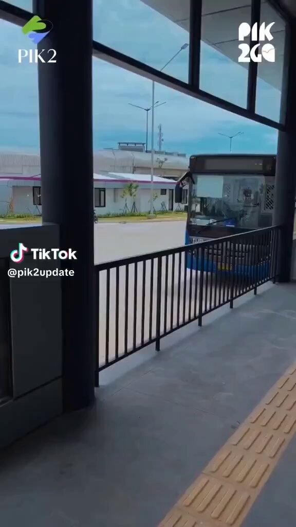 📢 Besok Kamis, 22 Mei 2025 rute baru TransJakarta T31 : Blok M - PIK 2 akan diresmikan. 📹 pik2update