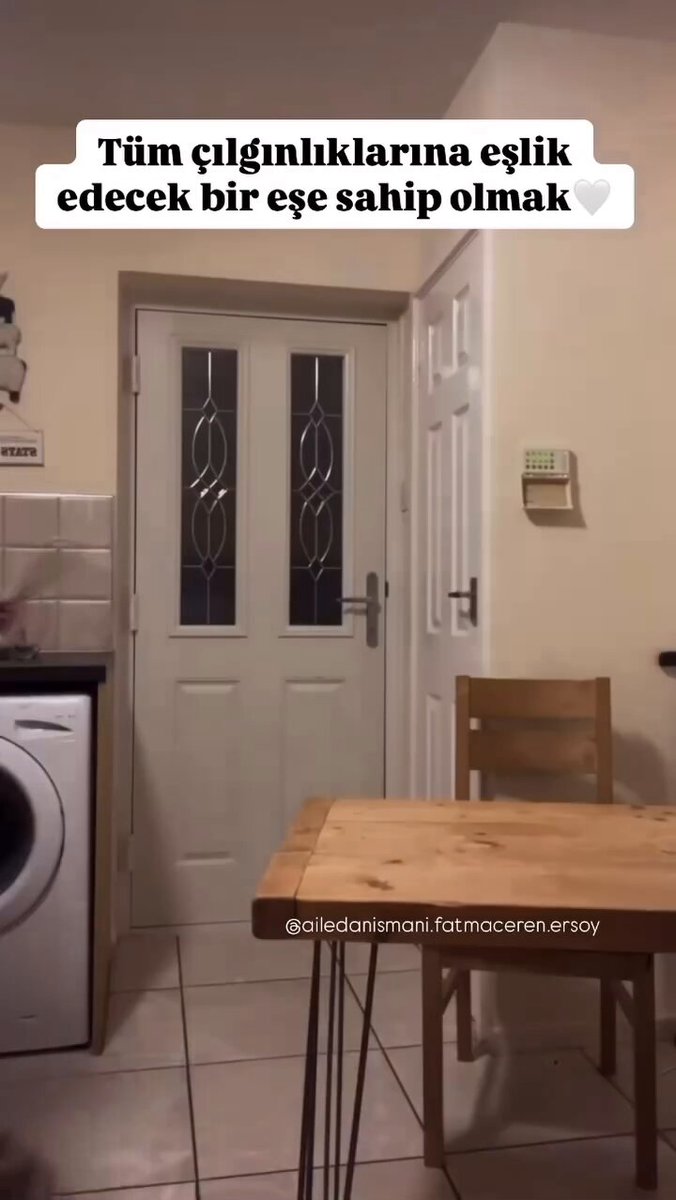 Saç modelimiz de aynı olduğuna göre😁