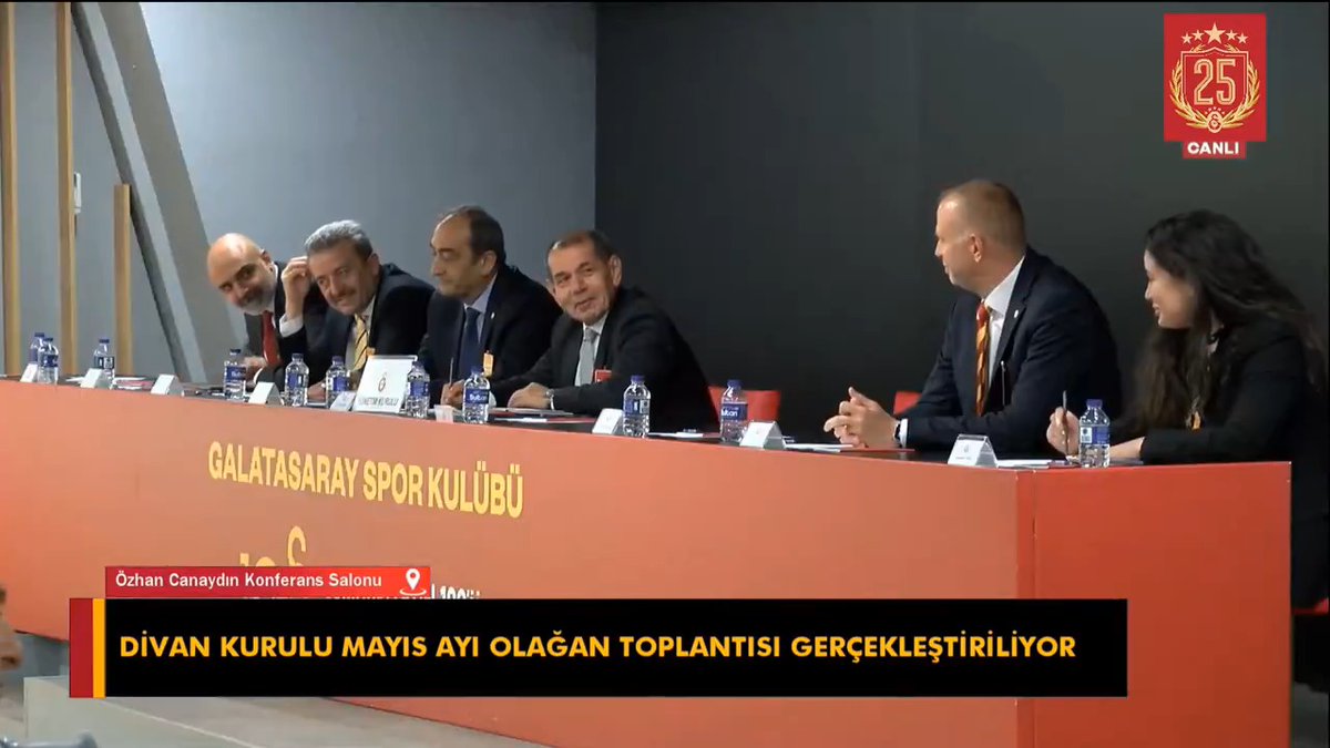 Galatasaray'ın Mayıs ayı Divan Kurulu'nda Victor Osimhen'e özel mektup okundu.