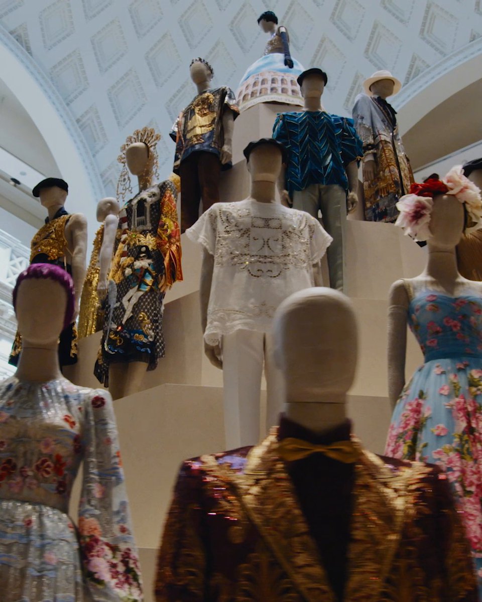 The "Dal Cuore alle Mani: Dolce&Gabbana" exhibition in Rome explores the inspirations behind #DGAltaModa, #DGAltaSartoria and #DGAltaGioielleria, ranging from #DGFattoAMano to visual arts, architecture, photography, cinema, music, Opera, traditions and the spirit of “la dolce vita”. Plan your visit from the 14th of May to the 13th of August and book your tickets at #DolceGabbana #MadeInItaly