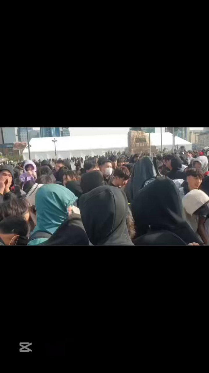 Энэ бол жинхнээсээ нулимс дусмаар шаажийшүү 🥺