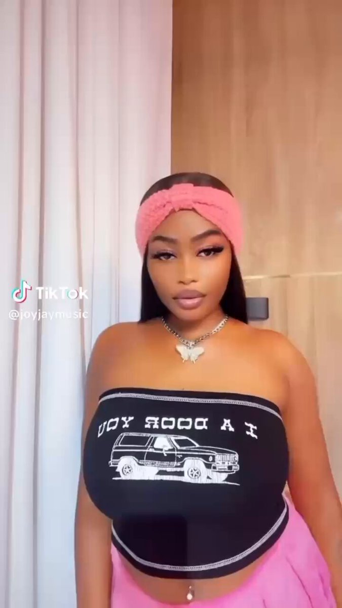 Na when she turn back I know say…. 😭🥲