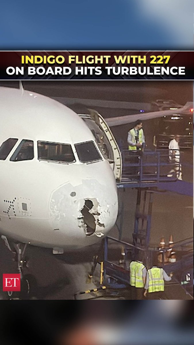 Massive #turbulence on #IndiGo's Delhi-Srinagar flight due to bad weather, watch! |