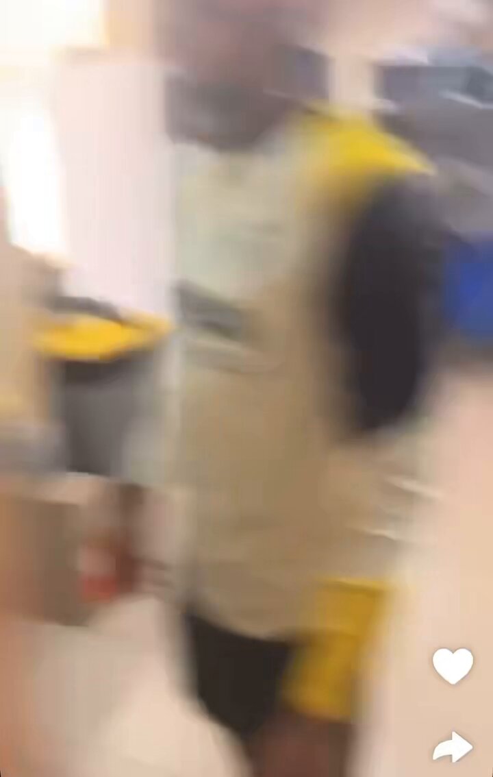Pape Gueye a perdu au jeu du mois à Villarreal, et il devait offrir un truc au choix à TOUS LES FRANCOPHONES ! Pour ça, il devait tourner une roue… et il a eu BEAUCOUP DE CHANCE 😭😭