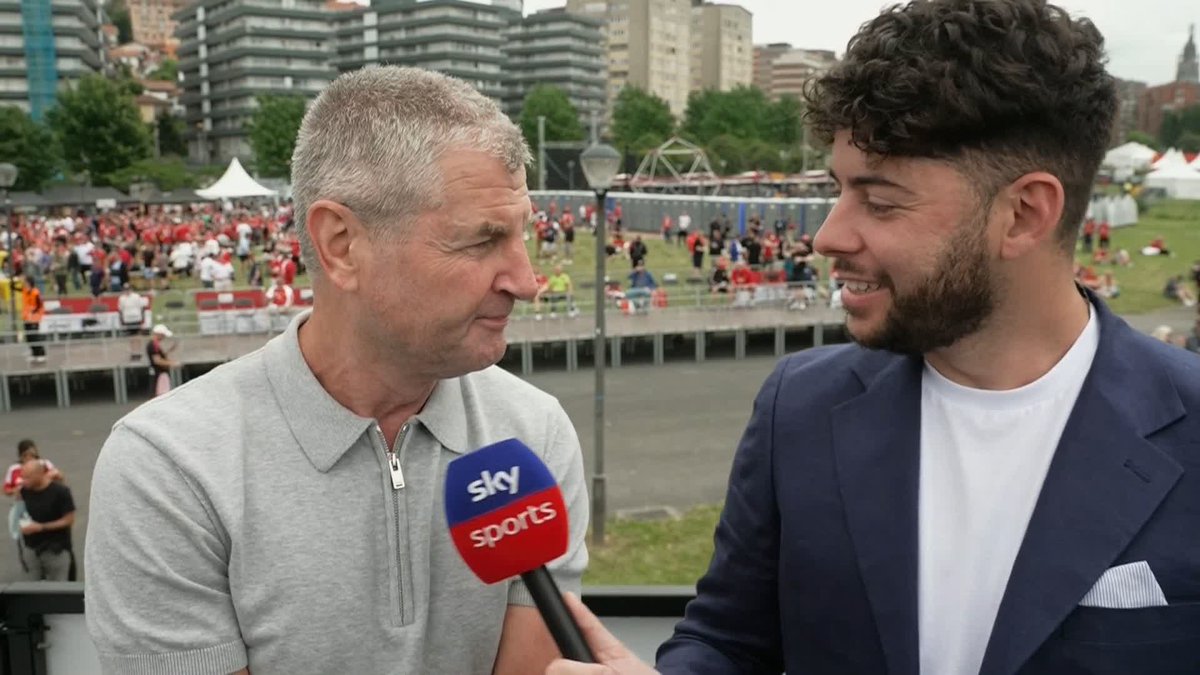 "He's been inspirational, he's our leader" 🙌 Manchester United legend Denis Irwin praises Bruno Fernandes before the Europa League final 🔴