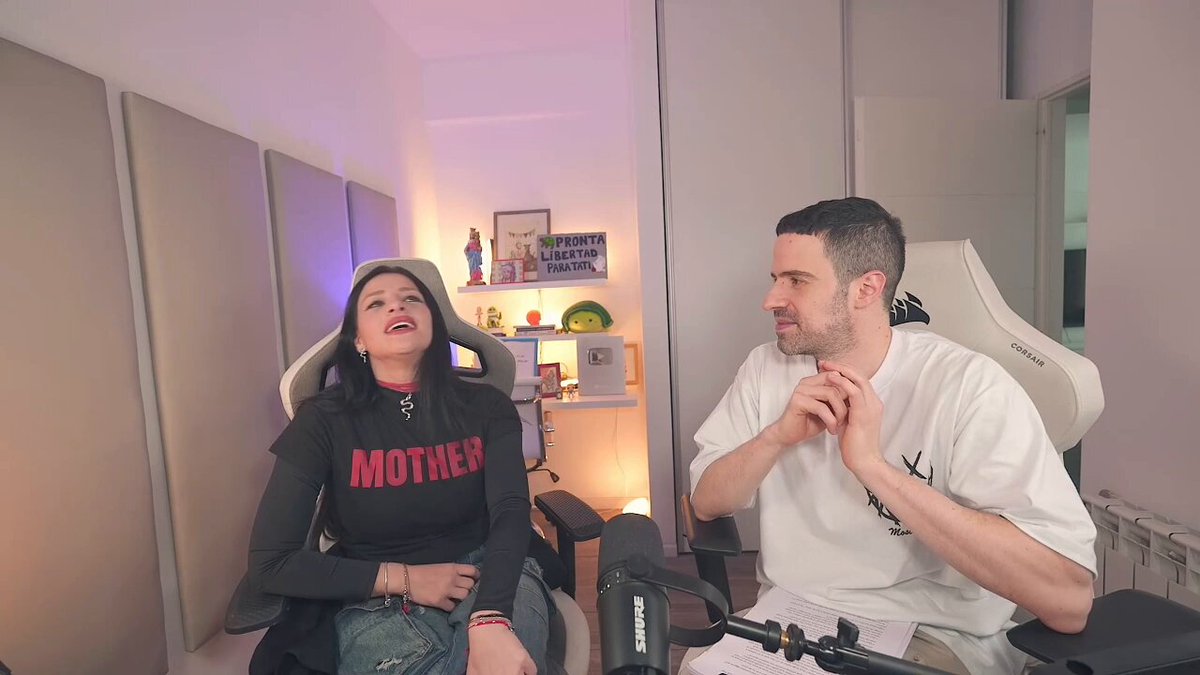 vos sos como una mujer trolo siento que ves un gay y lo proteges jasjsjs