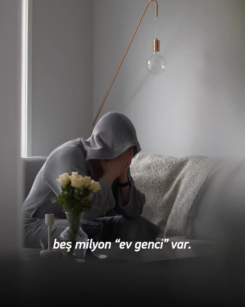 5 milyon “Ev Genci” iktidara, politikalarına ve çaldığı umuda karşı gittikçe büyüyen sessiz bir çığlıktır.