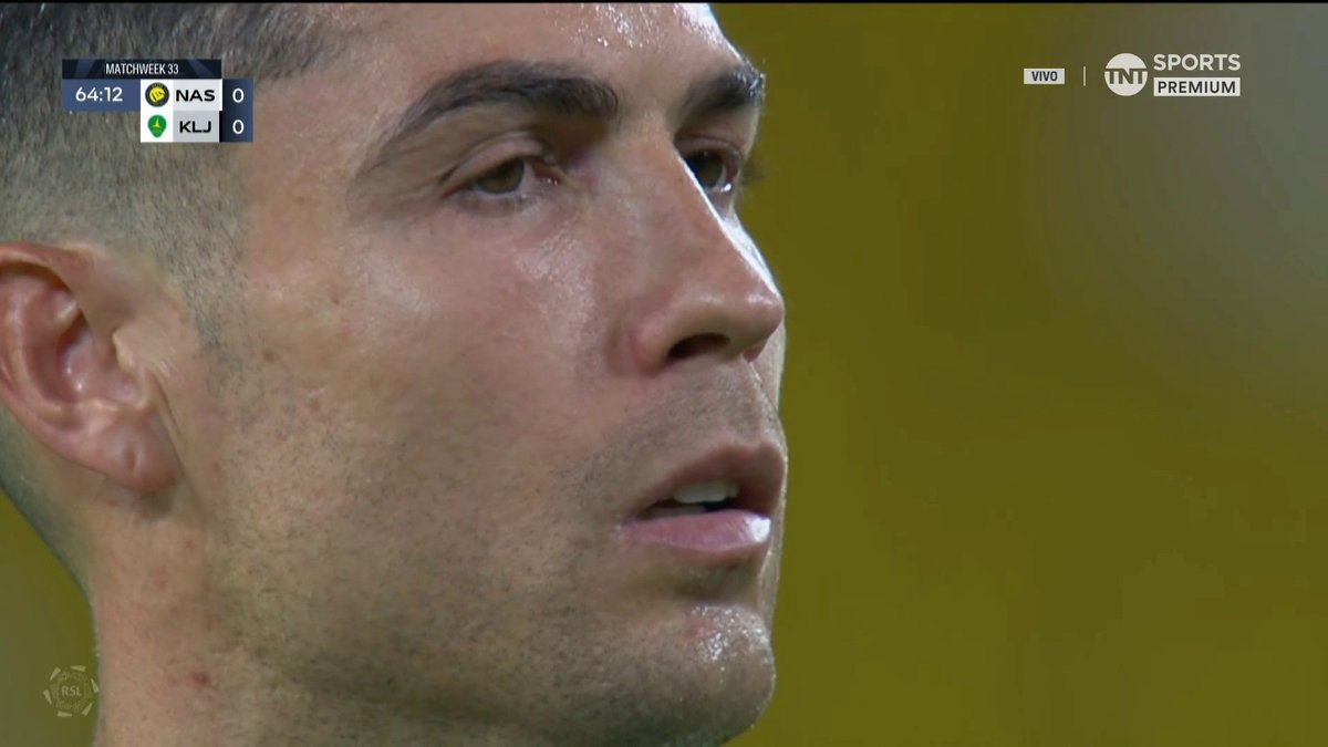 CRISTIANO RONALDO TIRÓ AFUERA SU PENAL VS. AL-KHALEEJ. 😳❌