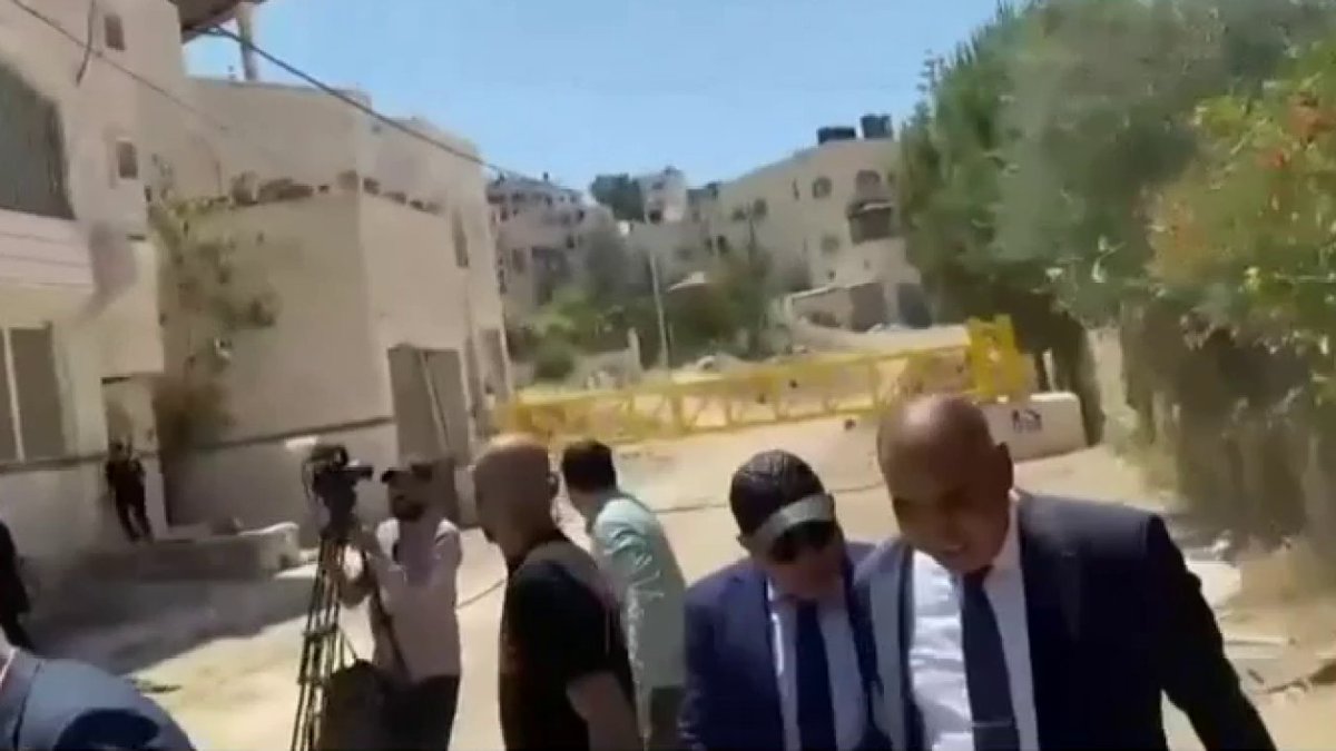 "À aucun moment les soldats n'ont tiré en direction des diplomates. On est dans une zone de guerre, pas au Luxembourg. La délégation sans avertir Tsahal a dévié de son tracé sur 700 mètres" Matthias Inbar (Matthias Inbar)