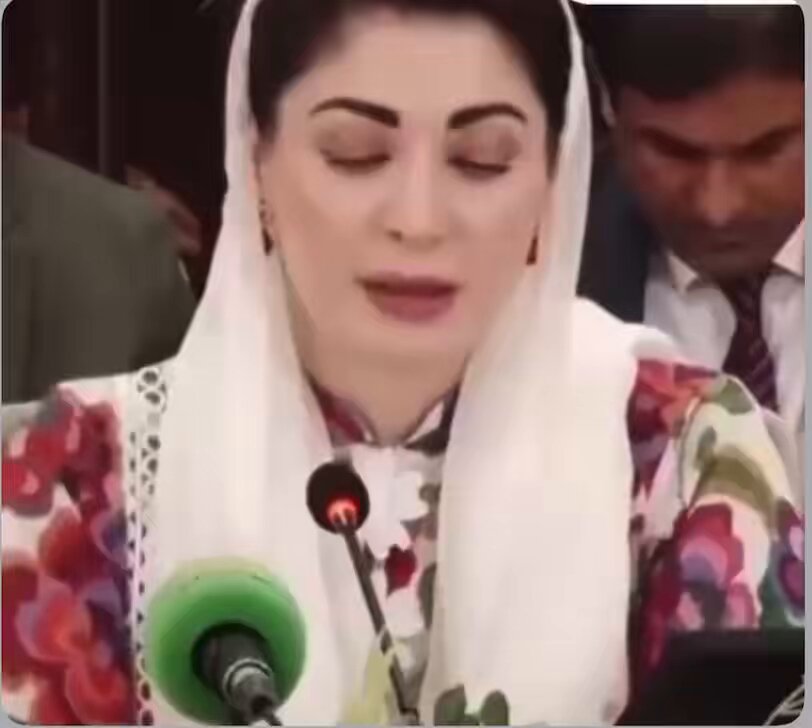 جاہل عورت“size “نہیں “Capacity” ہوتی ہے 🤦🏼‍♀️🤦🏼‍♀️