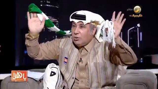 #سيرة_وتر الأستاذ "وسيم باسعد" يروي قصة أغنية "جدة كذا أهلي وبحر" الذي كتب كلماتها ولحنها بنفسه.. وغناها الفنان الكبير عبادي الجوهر Tarik. a. kayalطارق كيال عبادي الجوهر النادي الأهلي السعودي من برنامج #ياهلا_بالعرفج #روتانا_خليجية