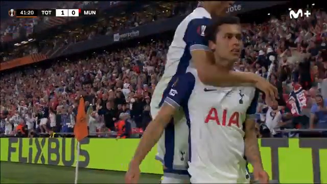 ⚽️ El Tottenham 𝙜𝙤𝙡𝙥𝙚𝙖 𝙥𝙧𝙞𝙢𝙚𝙧𝙤. #LaCasaDelFútbol #UELFinal
