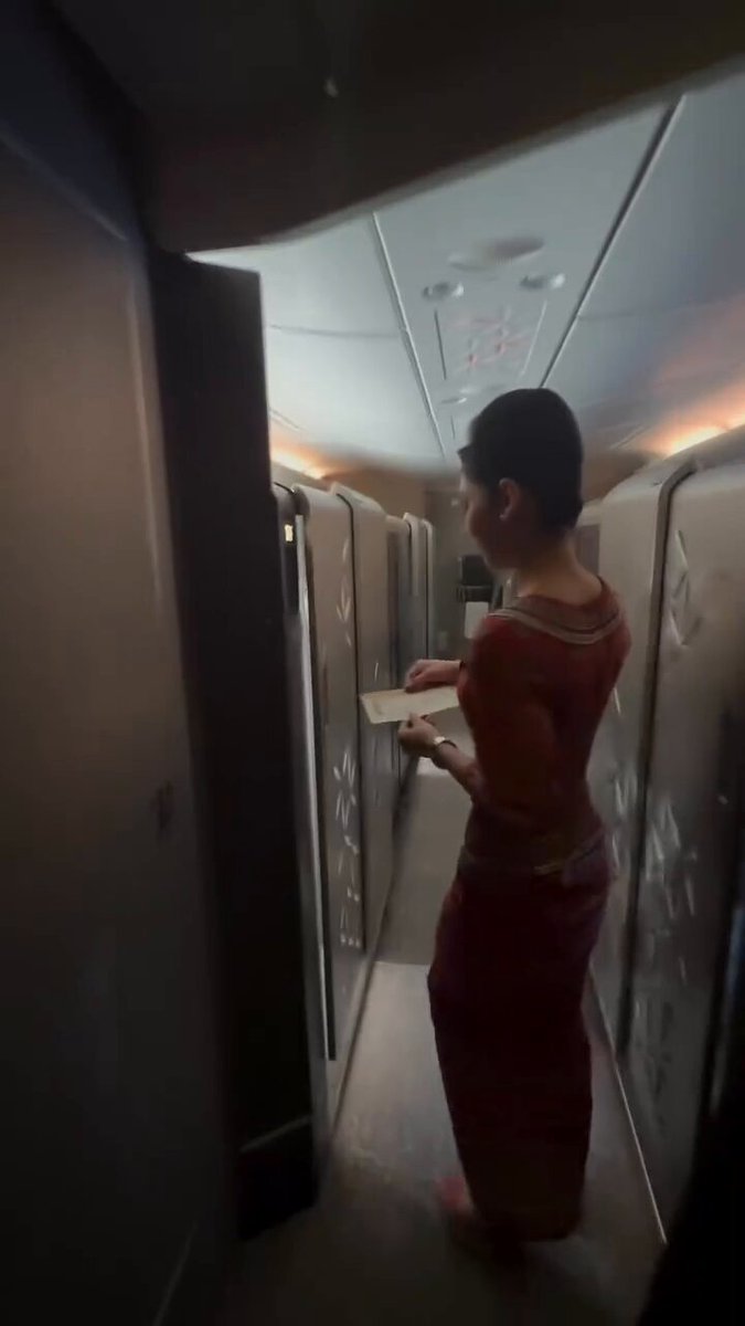 Así es volar en primera clase en Singapur…