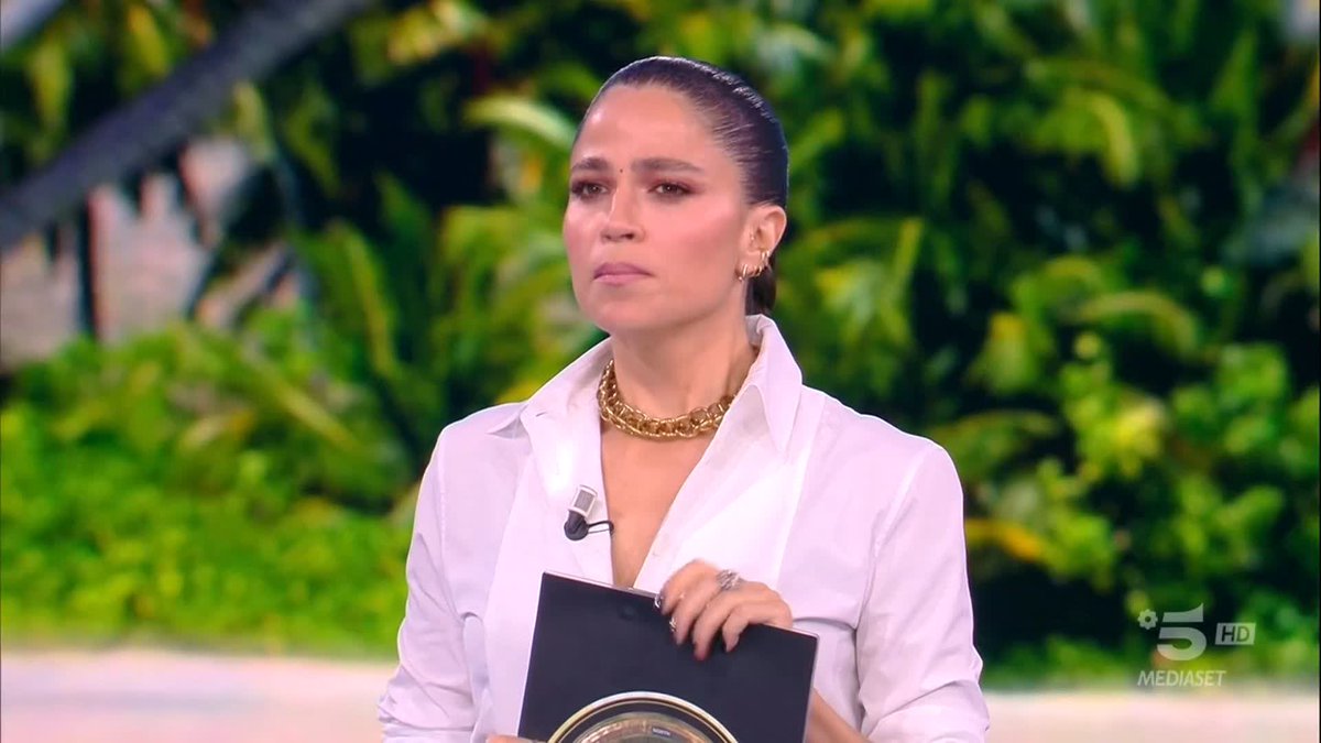 Veronica: "Mirko, hai la sindrome di Robin Hood?" La risposta di Mirko ✈️✈️✈️ #Isola