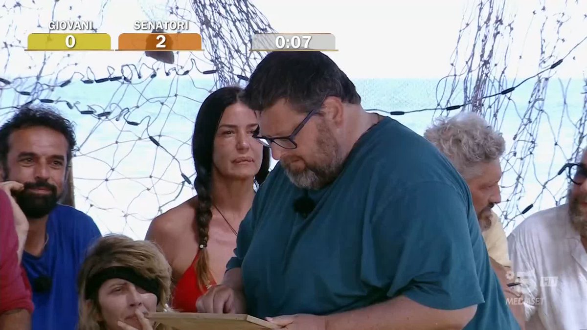 MA SPADINO CHE COPIA L'UNICA RISPOSTA SBAGLIATA??? ✈️✈️✈️ #Isola