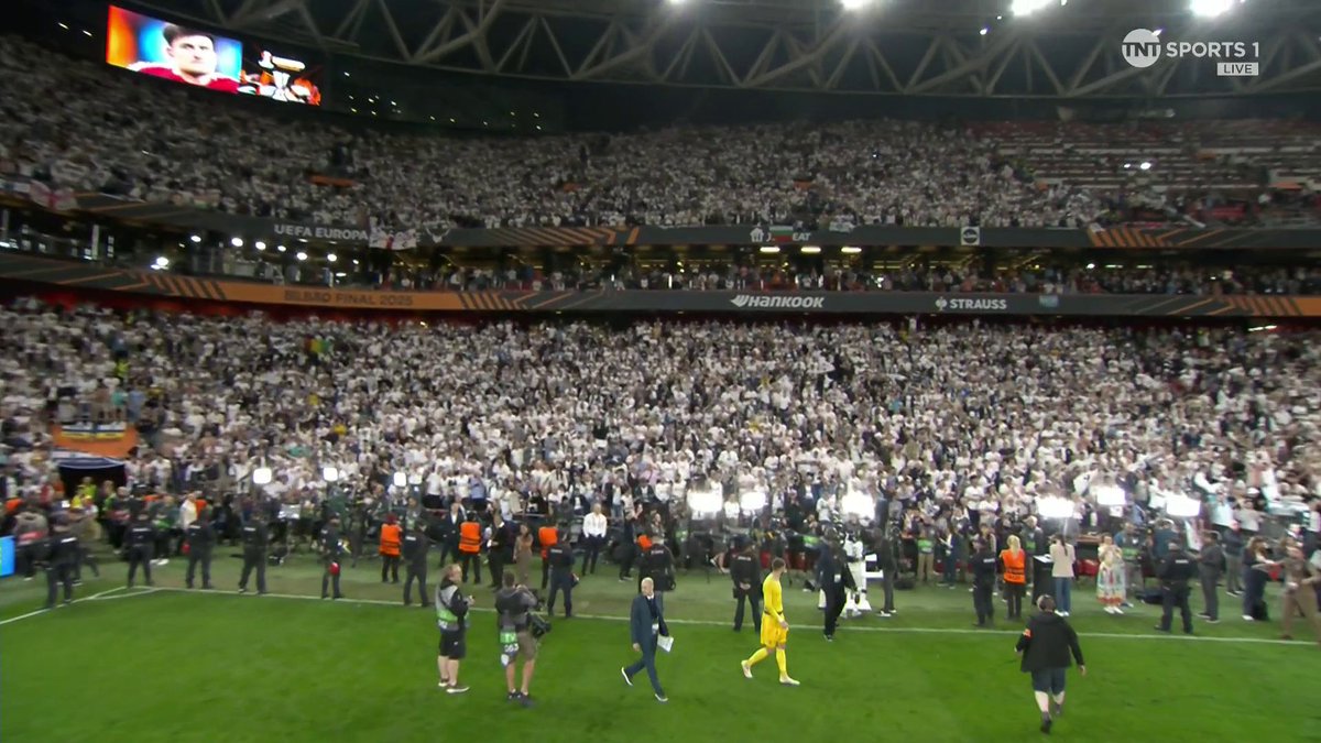 "We did it. We delivered. Now we have to celebrate" 🥳 Spurs keeper Guglielmo Vicario credits his back line and his team for keeping a clean sheet that secures Spurs the Europa League trophy 🏆 🎙️ Jules Breach | 📺 TNT Sports & discovery+ UK