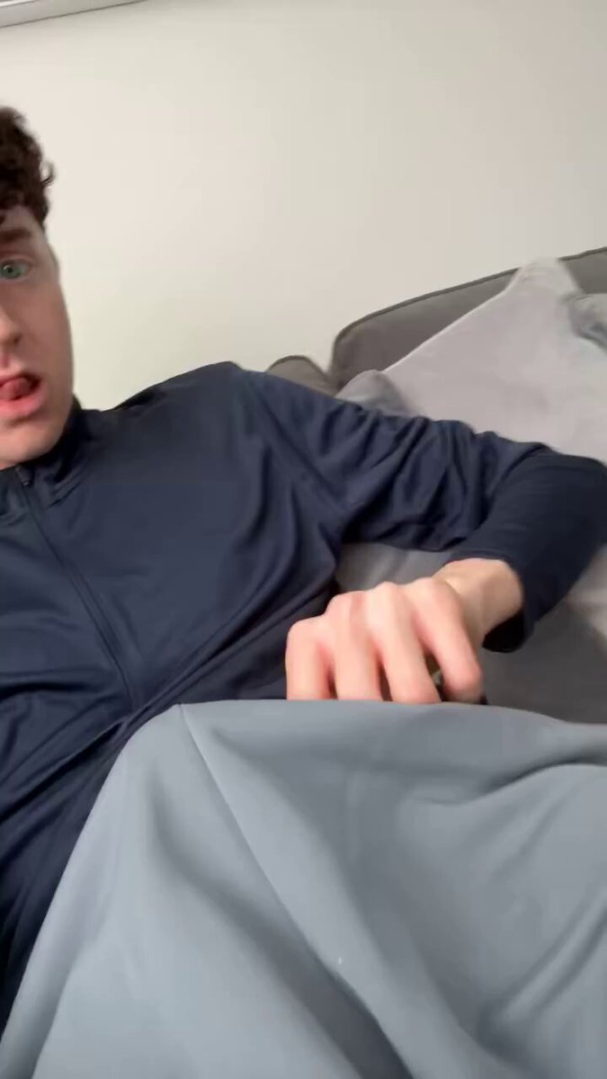 Naughty twink 😈