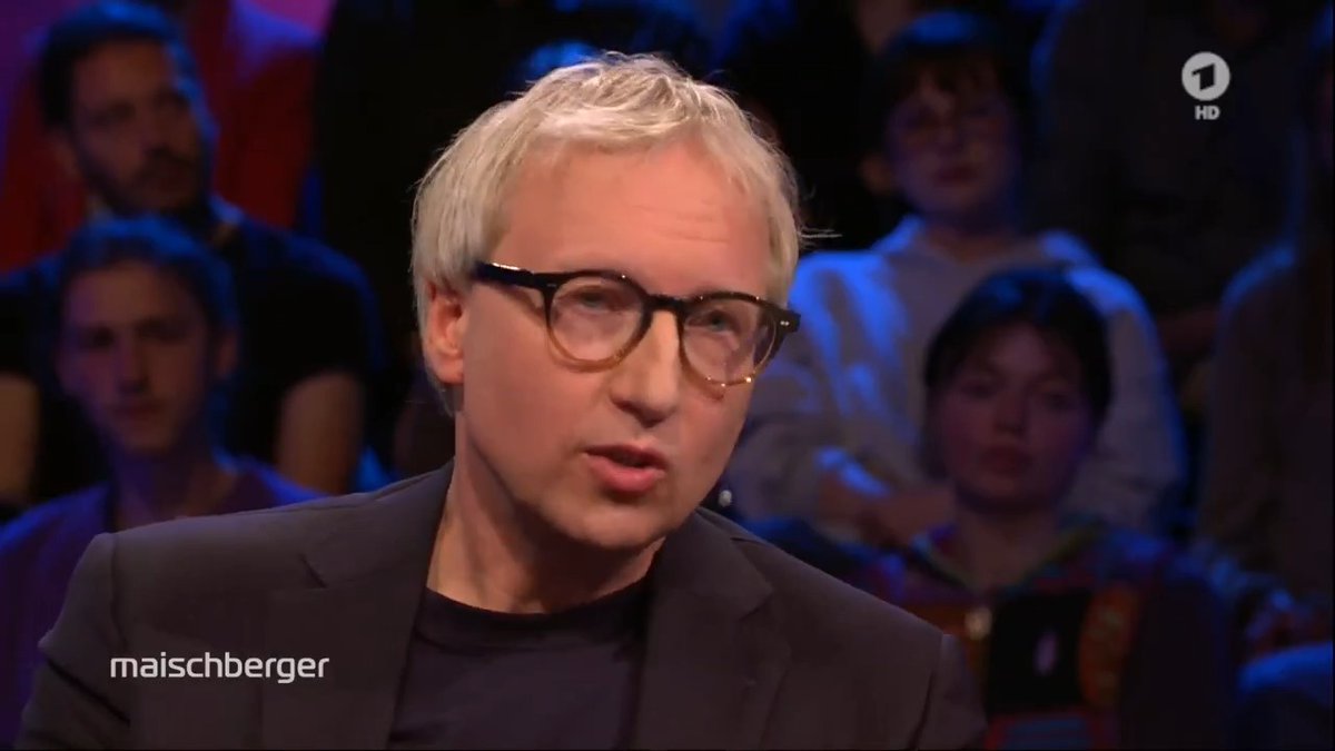 Man müsse im #Ukraine-Krieg über „territoriale Veränderungen“ nachdenken, so der Politikwissenschaftler Johannes Varwick. Die Europäer würden die Debatte „mit Maximalforderungen überladen und keine Kompromisse möglich machen“. #maischberger