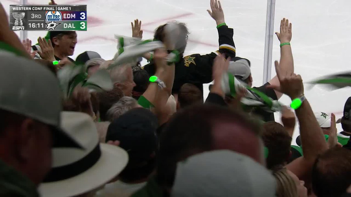THE STARS TIE IT UP 🚨