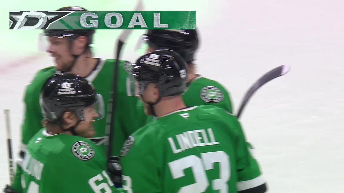 The empty netter makes it FIVE unanswered third period goals for the Stars 😳