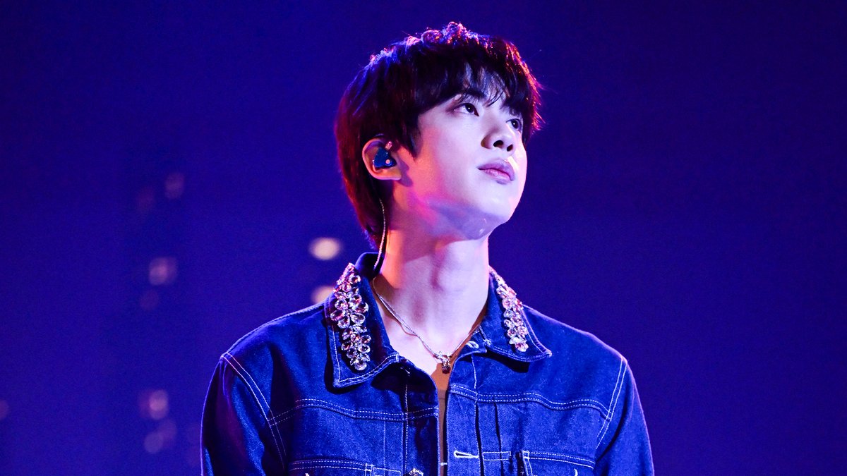 .BTS_official's Jin performs “Don’t Say You Love Me”! Watch the full performance ⬇️ #Jin_Echo #JinOnFallon #FallonTonight