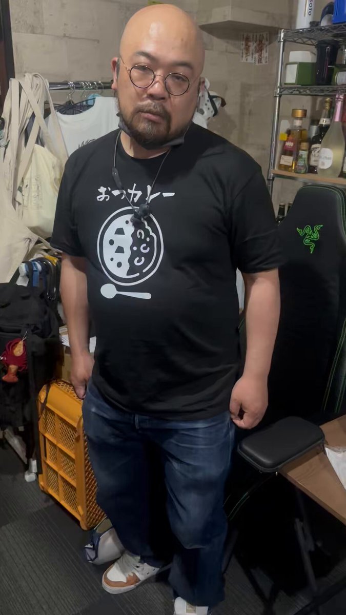 マネージャーが自動車学校行ってきたみたい。 #マジフシギ #頑張れ元魚屋さん #社用車は黒塗りのハイエースにしよう